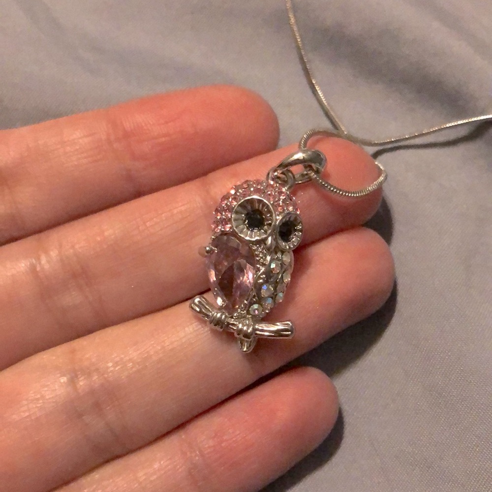 Owl 🦉 Necklace w/ Pink Crystals 💎
